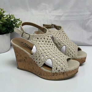 Mudd Knoll Natural Wedge Sandal